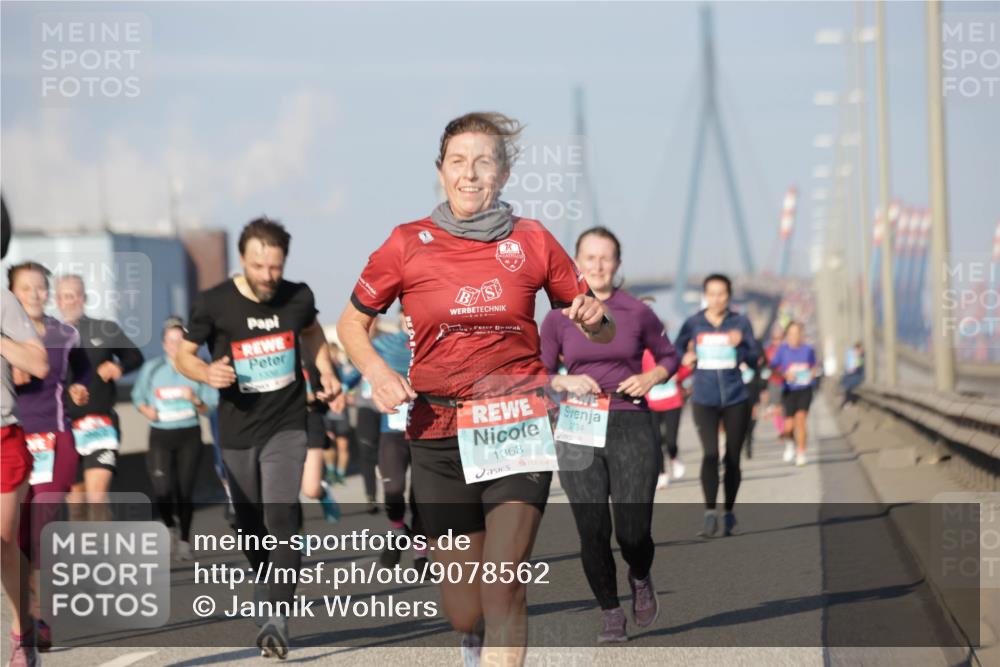 03.10.2025 - Köhlbrandbrückenlauf Jannik Wohlers http://msf.ph/oto/9078562 03.10.2025 09:53:02 Position 3 1336, 1363, 234 meine-sportfotos.de
