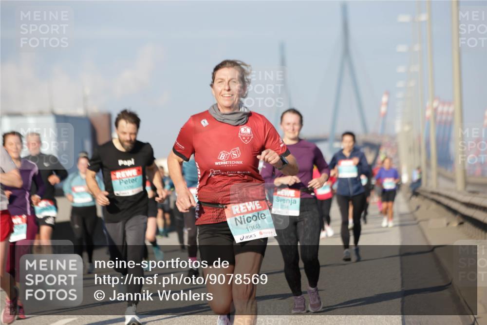 03.10.2025 - Köhlbrandbrückenlauf Jannik Wohlers http://msf.ph/oto/9078569 03.10.2025 09:53:02 Position 3 24, 1363 meine-sportfotos.de