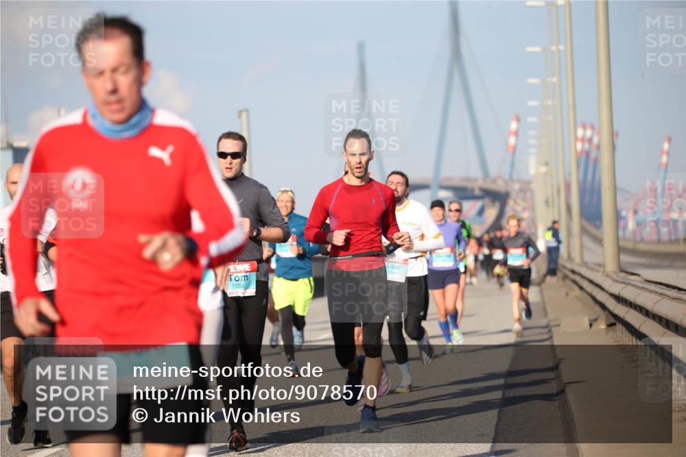 03.10.2025 - Köhlbrandbrückenlauf Jannik Wohlers http://msf.ph/oto/9078570 03.10.2025 09:45:53 Position 3 1054 meine-sportfotos.de