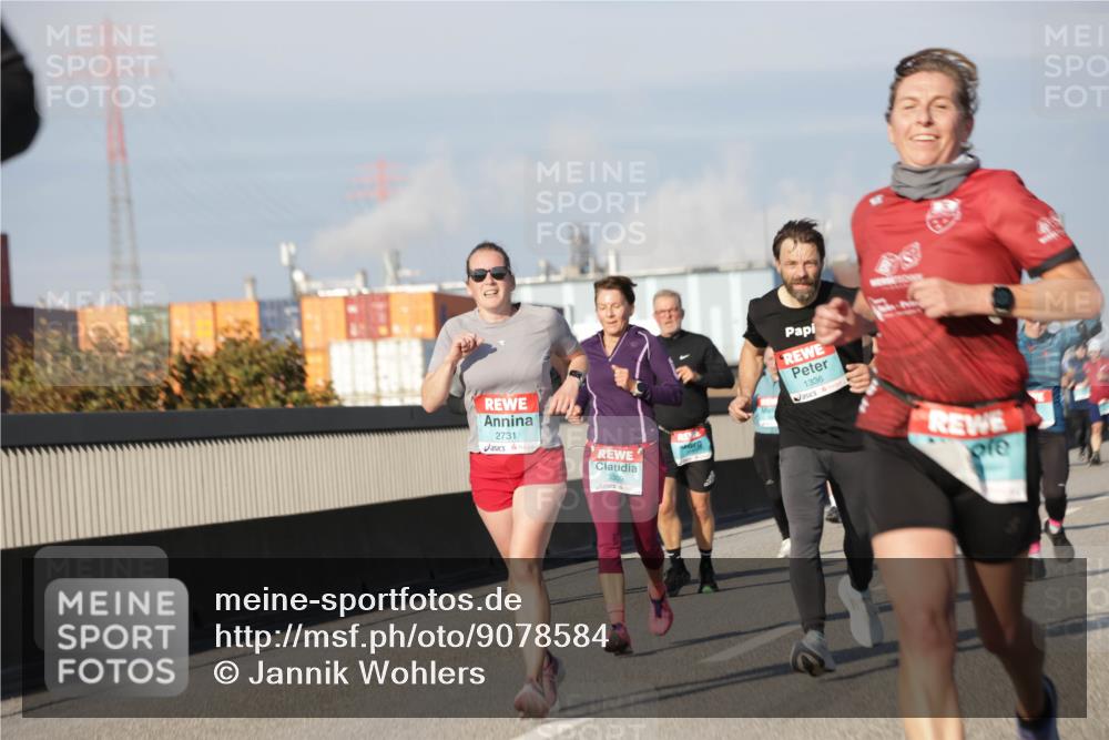 03.10.2025 - Köhlbrandbrückenlauf Jannik Wohlers http://msf.ph/oto/9078584 03.10.2025 09:53:03 Position 3 2731, 3309, 1336 meine-sportfotos.de