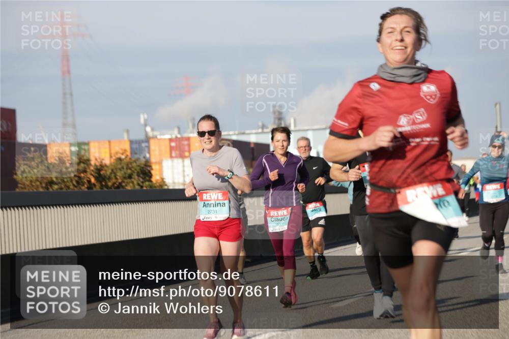 03.10.2025 - Köhlbrandbrückenlauf Jannik Wohlers http://msf.ph/oto/9078611 03.10.2025 09:53:03 Position 3 2731, 3309 meine-sportfotos.de