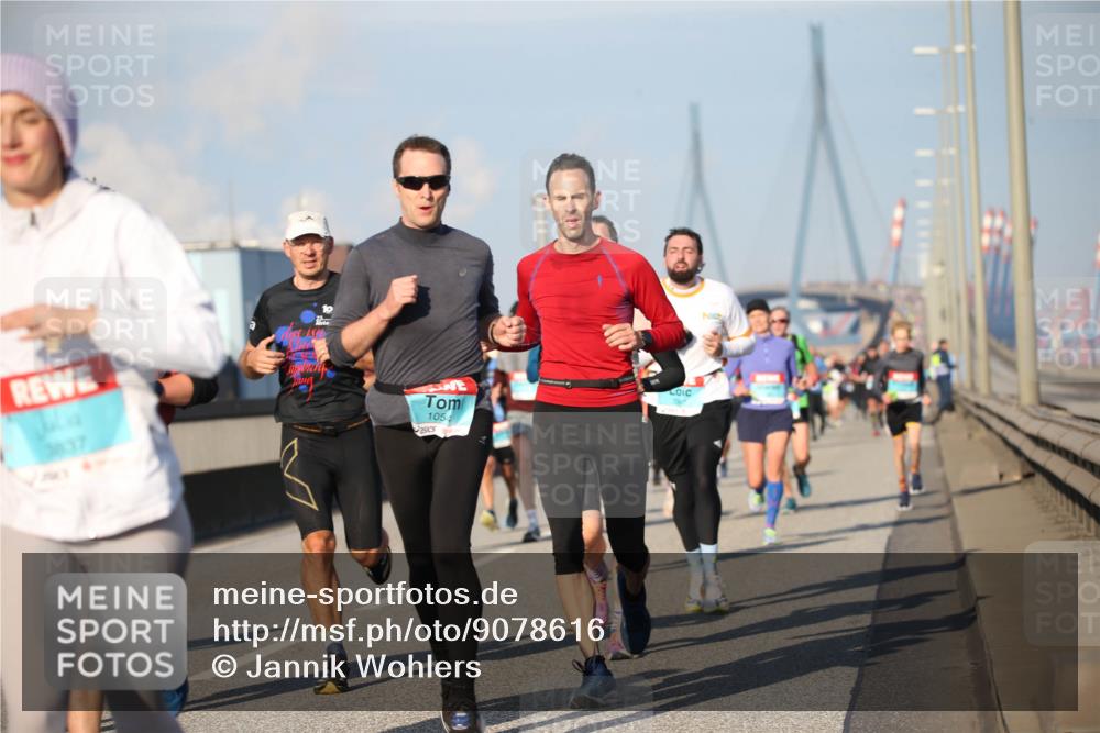 03.10.2025 - Köhlbrandbrückenlauf Jannik Wohlers http://msf.ph/oto/9078616 03.10.2025 09:45:54 Position 3 3637, 1054 meine-sportfotos.de