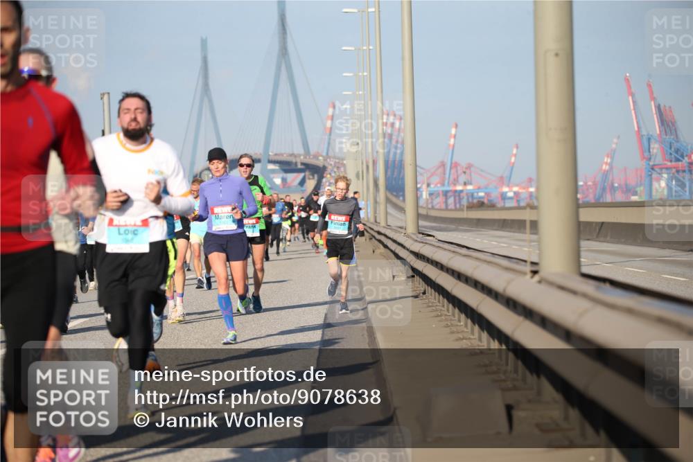 03.10.2025 - Köhlbrandbrückenlauf Jannik Wohlers http://msf.ph/oto/9078638 03.10.2025 09:45:56 Position 3  meine-sportfotos.de