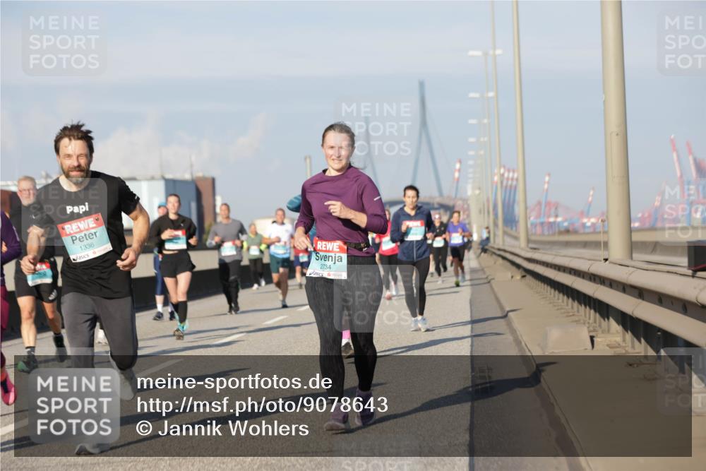 03.10.2025 - Köhlbrandbrückenlauf Jannik Wohlers http://msf.ph/oto/9078643 03.10.2025 09:53:04 Position 3 1336, 2734 meine-sportfotos.de