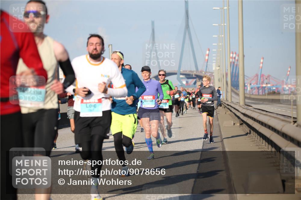 03.10.2025 - Köhlbrandbrückenlauf Jannik Wohlers http://msf.ph/oto/9078656 03.10.2025 09:45:57 Position 3  meine-sportfotos.de