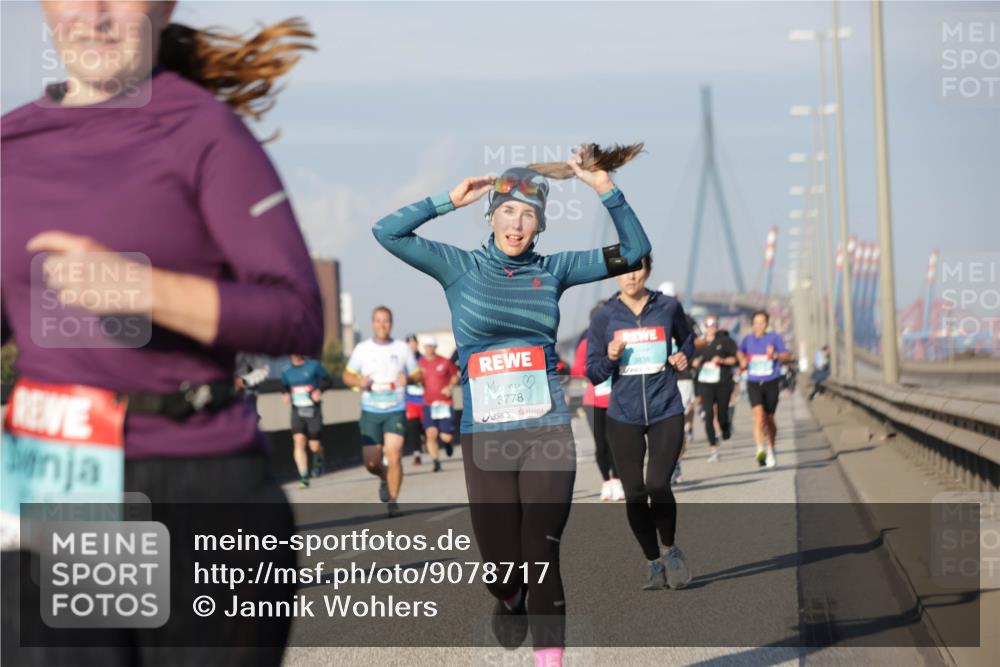 03.10.2025 - Köhlbrandbrückenlauf Jannik Wohlers http://msf.ph/oto/9078717 03.10.2025 09:53:06 Position 3 3778, 3838 meine-sportfotos.de