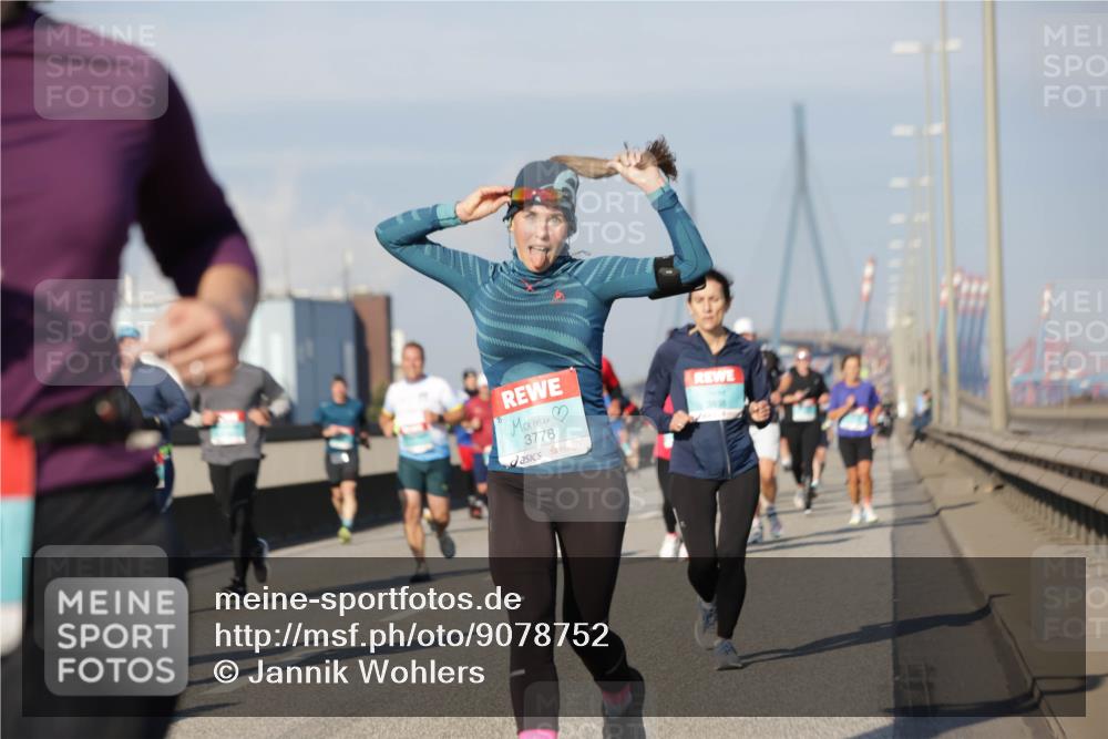 03.10.2025 - Köhlbrandbrückenlauf Jannik Wohlers http://msf.ph/oto/9078752 03.10.2025 09:53:07 Position 3 3778 meine-sportfotos.de