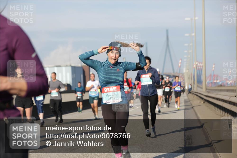 03.10.2025 - Köhlbrandbrückenlauf Jannik Wohlers http://msf.ph/oto/9078766 03.10.2025 09:53:07 Position 3 3778 meine-sportfotos.de