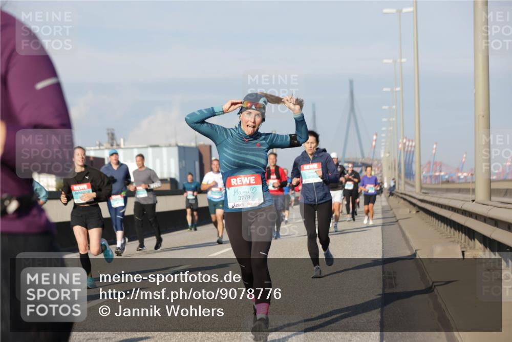03.10.2025 - Köhlbrandbrückenlauf Jannik Wohlers http://msf.ph/oto/9078776 03.10.2025 09:53:07 Position 3 3778 meine-sportfotos.de