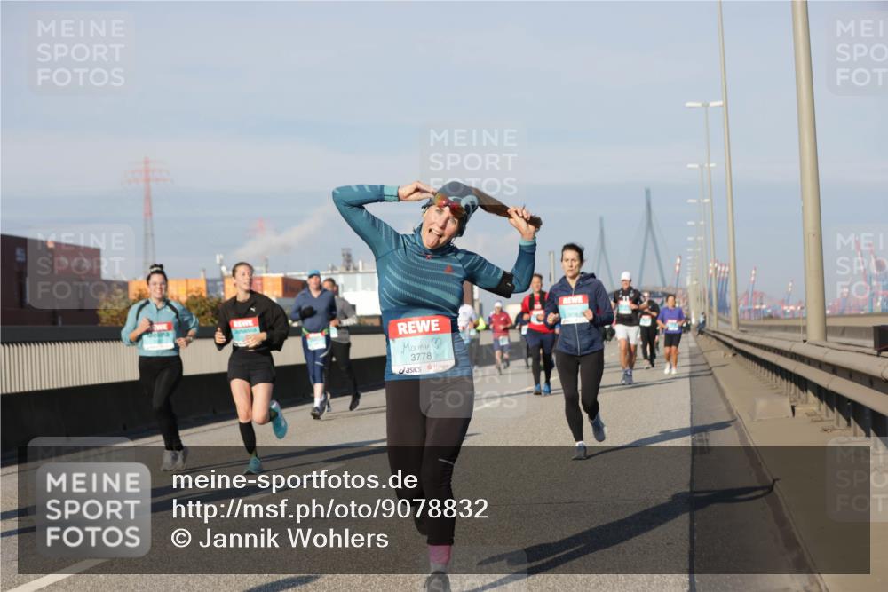 03.10.2025 - Köhlbrandbrückenlauf Jannik Wohlers http://msf.ph/oto/9078832 03.10.2025 09:53:08 Position 3 3778 meine-sportfotos.de