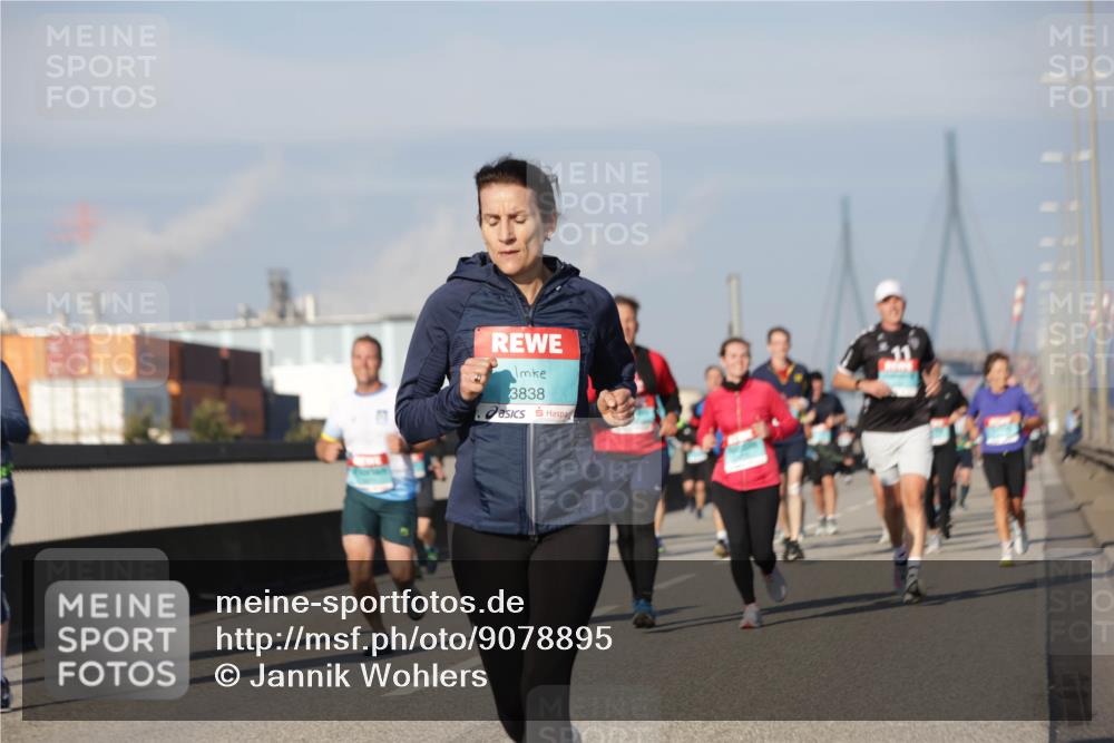 03.10.2025 - Köhlbrandbrückenlauf Jannik Wohlers http://msf.ph/oto/9078895 03.10.2025 09:53:09 Position 3 3838 meine-sportfotos.de