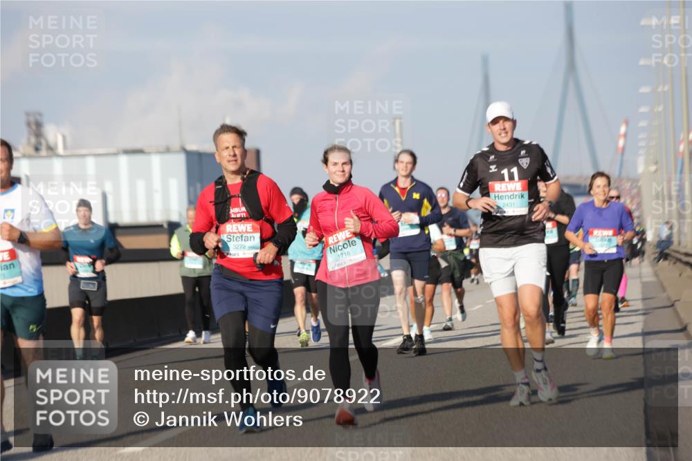 03.10.2025 - Köhlbrandbrückenlauf Jannik Wohlers http://msf.ph/oto/9078922 03.10.2025 09:53:11 Position 3 3272, 1716, 11, 2431 meine-sportfotos.de