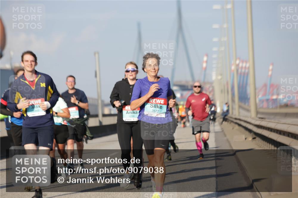 03.10.2025 - Köhlbrandbrückenlauf Jannik Wohlers http://msf.ph/oto/9079038 03.10.2025 09:53:14 Position 3 1849, 1238, 2677 meine-sportfotos.de