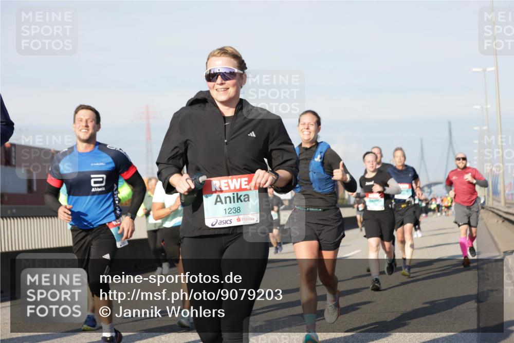 03.10.2025 - Köhlbrandbrückenlauf Jannik Wohlers http://msf.ph/oto/9079203 03.10.2025 09:53:19 Position 3 1238 meine-sportfotos.de