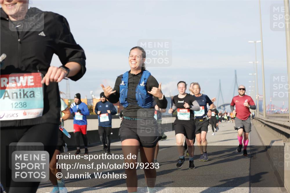 03.10.2025 - Köhlbrandbrückenlauf Jannik Wohlers http://msf.ph/oto/9079233 03.10.2025 09:53:20 Position 3 1238, 1739 meine-sportfotos.de