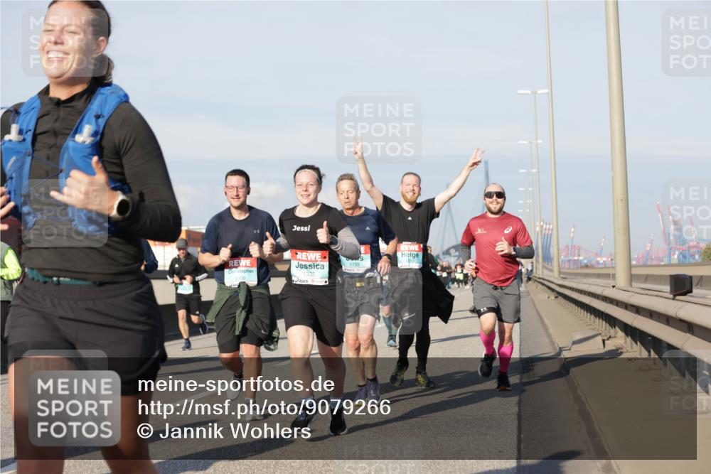 03.10.2025 - Köhlbrandbrückenlauf Jannik Wohlers http://msf.ph/oto/9079266 03.10.2025 09:53:20 Position 3 1335, 1739, 193 meine-sportfotos.de