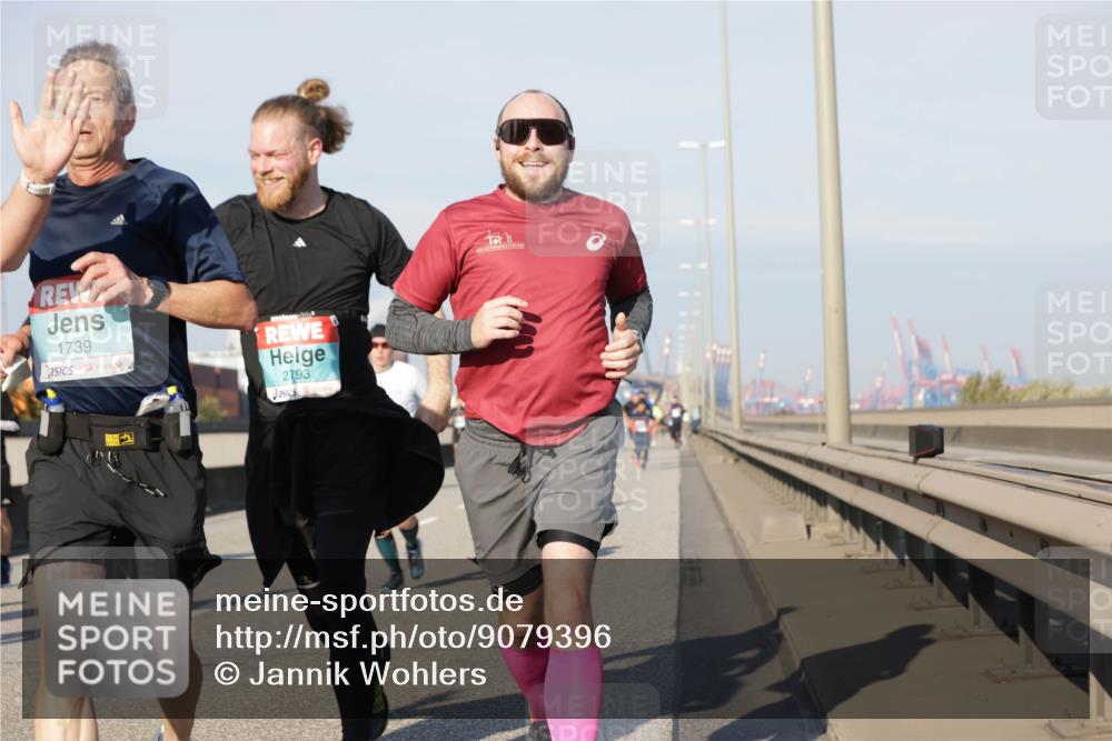 03.10.2025 - Köhlbrandbrückenlauf Jannik Wohlers http://msf.ph/oto/9079396 03.10.2025 09:53:22 Position 3 1739, 2193 meine-sportfotos.de