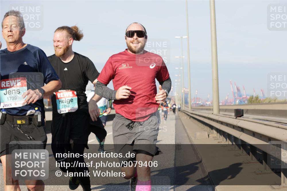 03.10.2025 - Köhlbrandbrückenlauf Jannik Wohlers http://msf.ph/oto/9079406 03.10.2025 09:53:22 Position 3 1739, 2793 meine-sportfotos.de