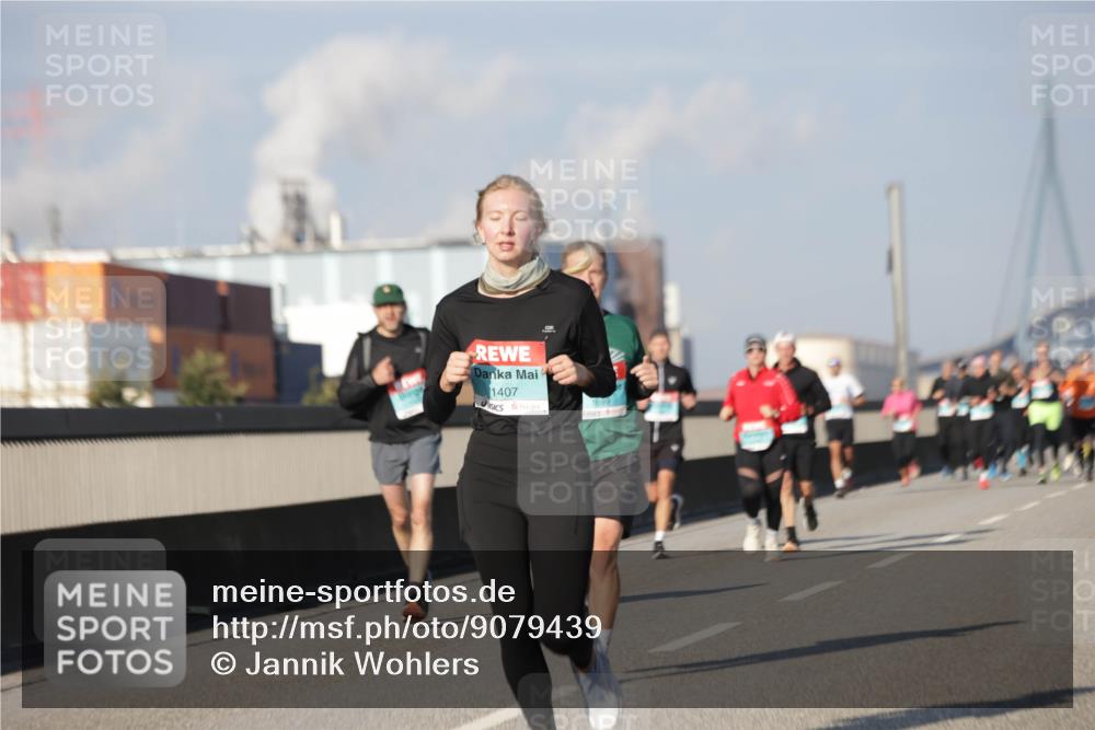 03.10.2025 - Köhlbrandbrückenlauf Jannik Wohlers http://msf.ph/oto/9079439 03.10.2025 09:53:25 Position 3 1407, 1699 meine-sportfotos.de