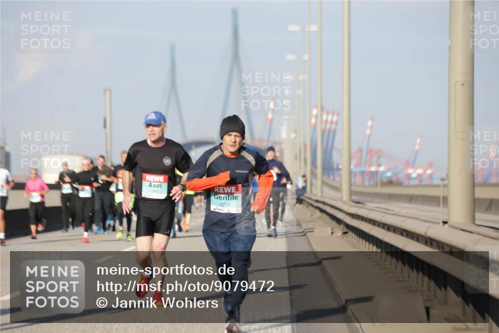 03.10.2025 - Köhlbrandbrückenlauf Jannik Wohlers http://msf.ph/oto/9079472 03.10.2025 09:53:32 Position 3 1369, 2805 meine-sportfotos.de