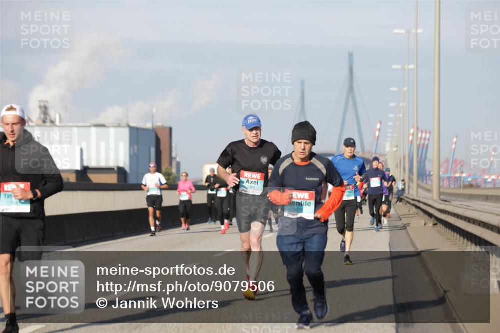 03.10.2025 - Köhlbrandbrückenlauf Jannik Wohlers http://msf.ph/oto/9079506 03.10.2025 09:53:33 Position 3 1784, 1369, 2805 meine-sportfotos.de
