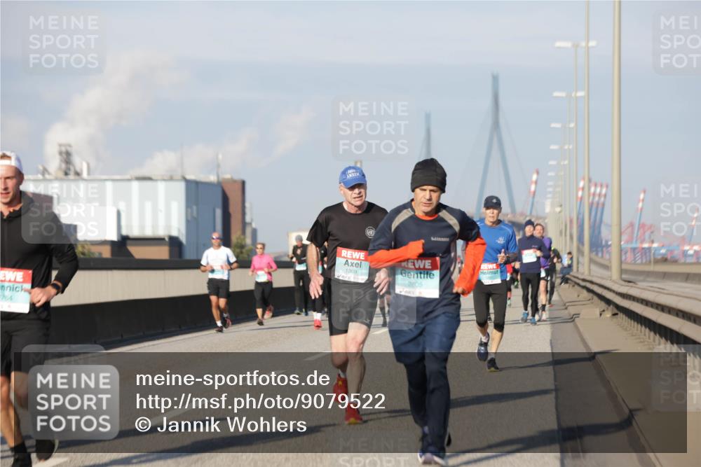03.10.2025 - Köhlbrandbrückenlauf Jannik Wohlers http://msf.ph/oto/9079522 03.10.2025 09:53:33 Position 3 764, 1369, 2805 meine-sportfotos.de