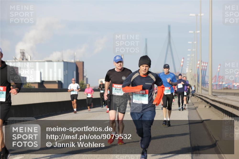03.10.2025 - Köhlbrandbrückenlauf Jannik Wohlers http://msf.ph/oto/9079532 03.10.2025 09:53:33 Position 3 1369, 2805 meine-sportfotos.de