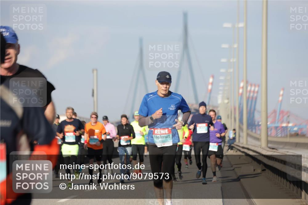 03.10.2025 - Köhlbrandbrückenlauf Jannik Wohlers http://msf.ph/oto/9079573 03.10.2025 09:53:35 Position 3 3261 meine-sportfotos.de