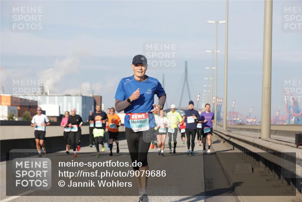 03.10.2025 - Köhlbrandbrückenlauf Jannik Wohlers http://msf.ph/oto/9079686 03.10.2025 09:53:38 Position 3 3261 meine-sportfotos.de