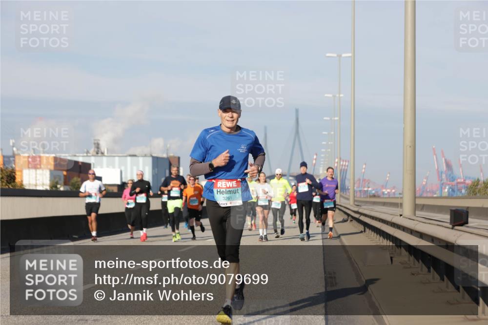 03.10.2025 - Köhlbrandbrückenlauf Jannik Wohlers http://msf.ph/oto/9079699 03.10.2025 09:53:38 Position 3 3261 meine-sportfotos.de