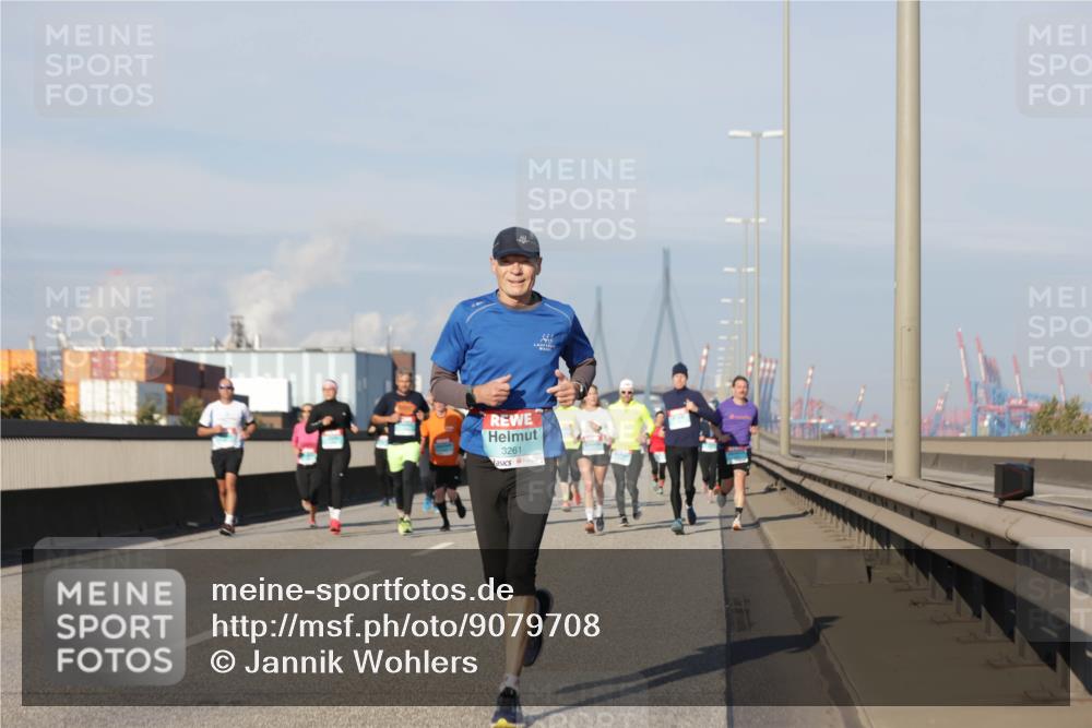 03.10.2025 - Köhlbrandbrückenlauf Jannik Wohlers http://msf.ph/oto/9079708 03.10.2025 09:53:38 Position 3 3261 meine-sportfotos.de