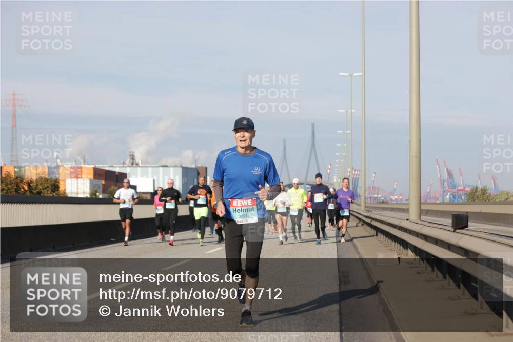 03.10.2025 - Köhlbrandbrückenlauf Jannik Wohlers http://msf.ph/oto/9079712 03.10.2025 09:53:38 Position 3 3261 meine-sportfotos.de