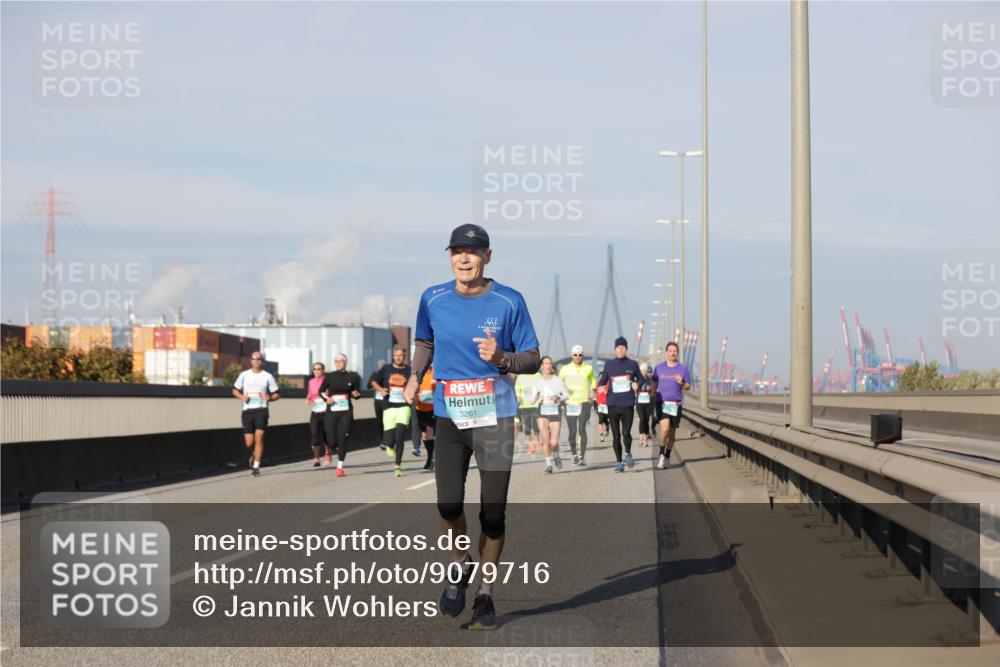 03.10.2025 - Köhlbrandbrückenlauf Jannik Wohlers http://msf.ph/oto/9079716 03.10.2025 09:53:39 Position 3 3261 meine-sportfotos.de