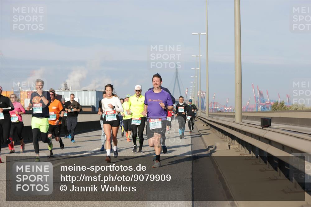 03.10.2025 - Köhlbrandbrückenlauf Jannik Wohlers http://msf.ph/oto/9079909 03.10.2025 09:53:43 Position 3 2990 meine-sportfotos.de