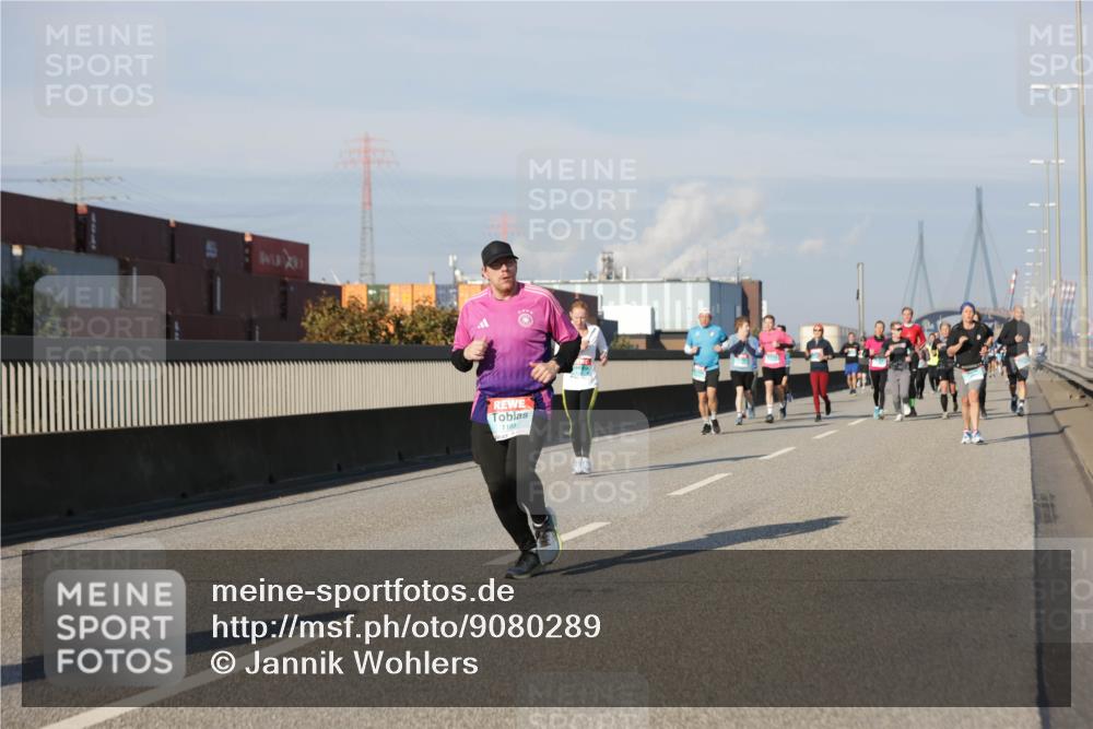 03.10.2025 - Köhlbrandbrückenlauf Jannik Wohlers http://msf.ph/oto/9080289 03.10.2025 09:53:59 Position 3 1188 meine-sportfotos.de