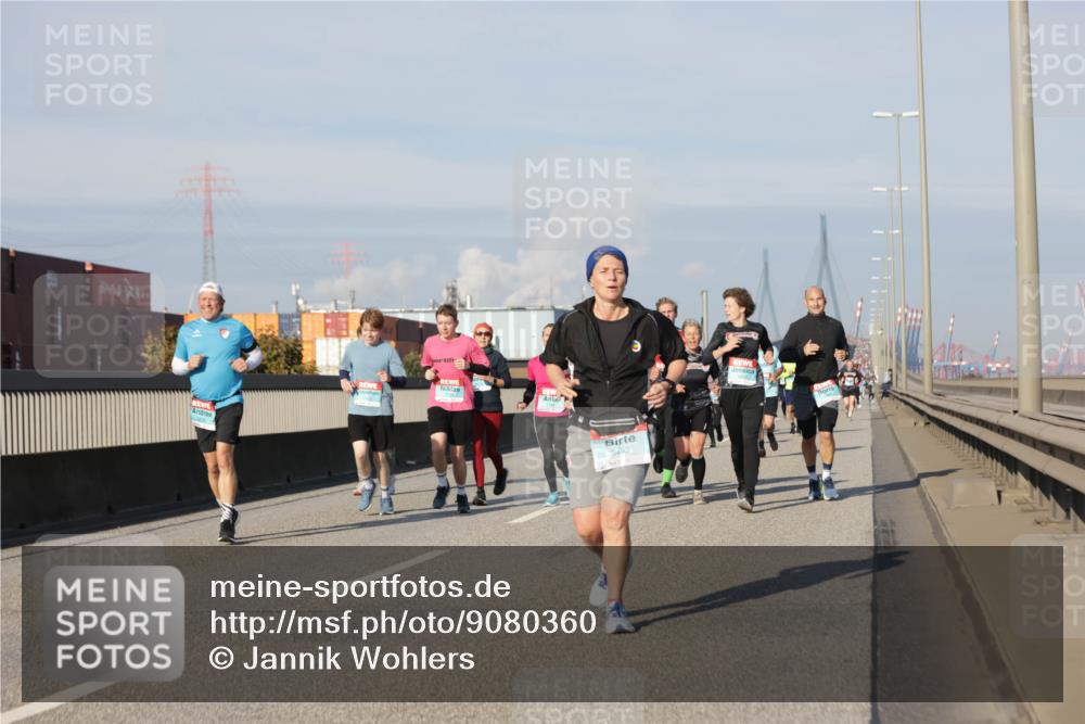 03.10.2025 - Köhlbrandbrückenlauf Jannik Wohlers http://msf.ph/oto/9080360 03.10.2025 09:54:05 Position 3 3493 meine-sportfotos.de