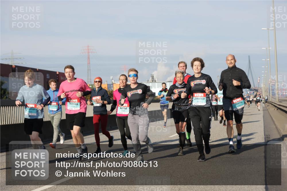 03.10.2025 - Köhlbrandbrückenlauf Jannik Wohlers http://msf.ph/oto/9080513 03.10.2025 09:54:07 Position 3 2117, 1755, 1355, 3010 meine-sportfotos.de