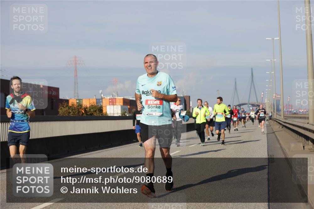 03.10.2025 - Köhlbrandbrückenlauf Jannik Wohlers http://msf.ph/oto/9080689 03.10.2025 09:54:12 Position 3 3128 meine-sportfotos.de