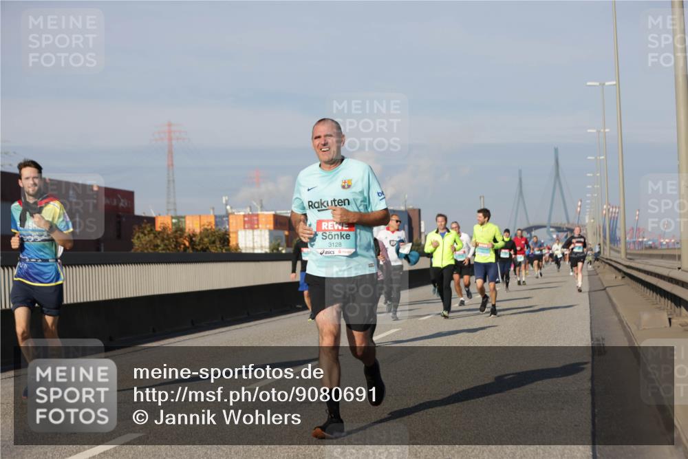 03.10.2025 - Köhlbrandbrückenlauf Jannik Wohlers http://msf.ph/oto/9080691 03.10.2025 09:54:12 Position 3 3128 meine-sportfotos.de
