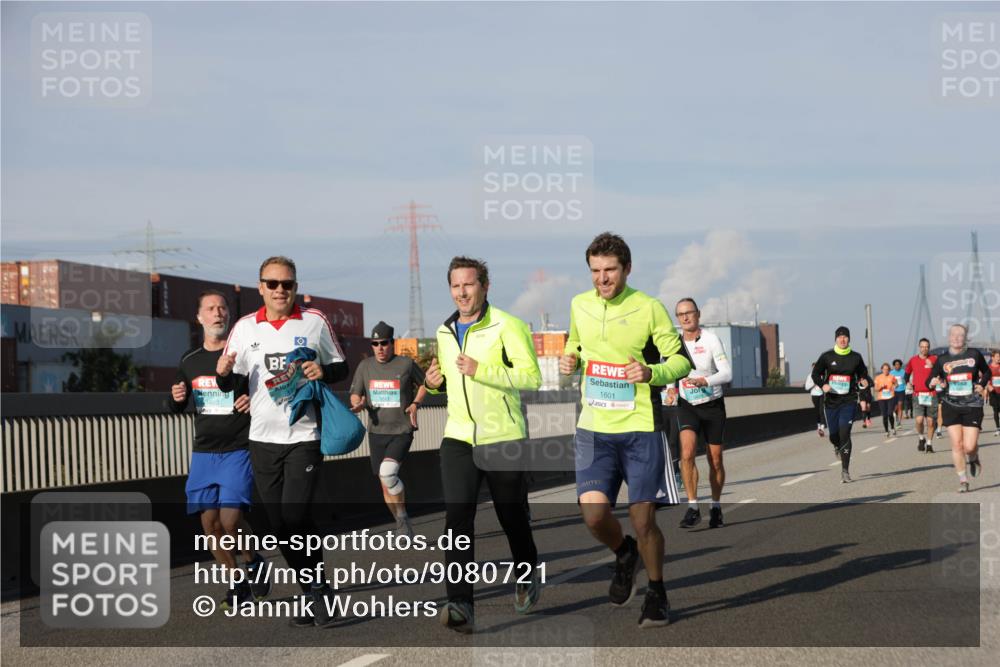 03.10.2025 - Köhlbrandbrückenlauf Jannik Wohlers http://msf.ph/oto/9080721 03.10.2025 09:54:16 Position 3 1243, 1601 meine-sportfotos.de