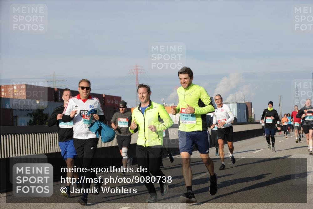 03.10.2025 - Köhlbrandbrückenlauf Jannik Wohlers http://msf.ph/oto/9080738 03.10.2025 09:54:16 Position 3 1660, 1601, 1243 meine-sportfotos.de