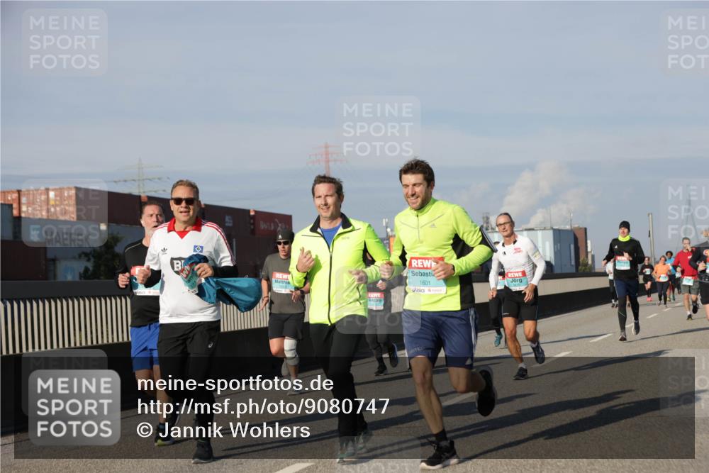 03.10.2025 - Köhlbrandbrückenlauf Jannik Wohlers http://msf.ph/oto/9080747 03.10.2025 09:54:17 Position 3 1601, 1243 meine-sportfotos.de