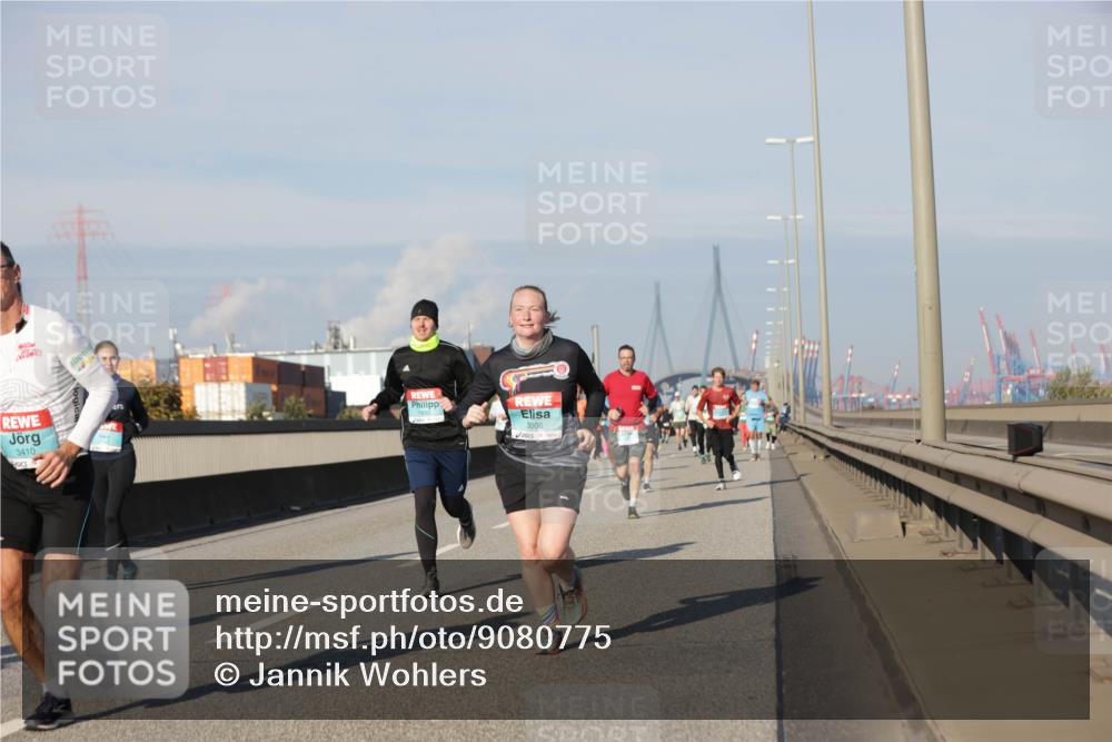 03.10.2025 - Köhlbrandbrückenlauf Jannik Wohlers http://msf.ph/oto/9080775 03.10.2025 09:54:19 Position 3 3410, 3006 meine-sportfotos.de