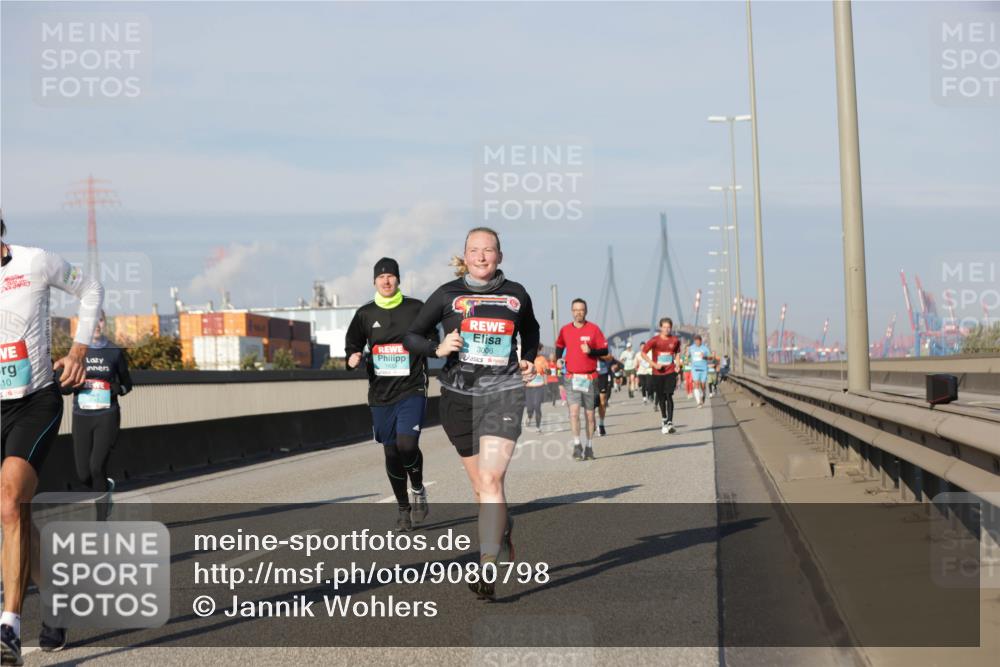 03.10.2025 - Köhlbrandbrückenlauf Jannik Wohlers http://msf.ph/oto/9080798 03.10.2025 09:54:19 Position 3 10, 3006 meine-sportfotos.de