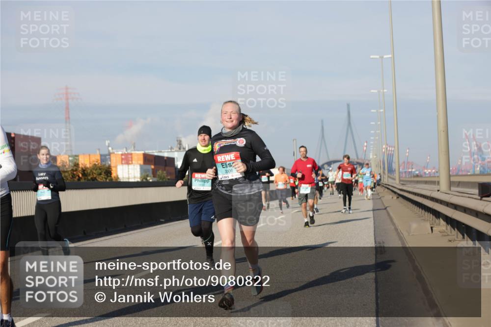 03.10.2025 - Köhlbrandbrückenlauf Jannik Wohlers http://msf.ph/oto/9080822 03.10.2025 09:54:20 Position 3 1833, 3006 meine-sportfotos.de