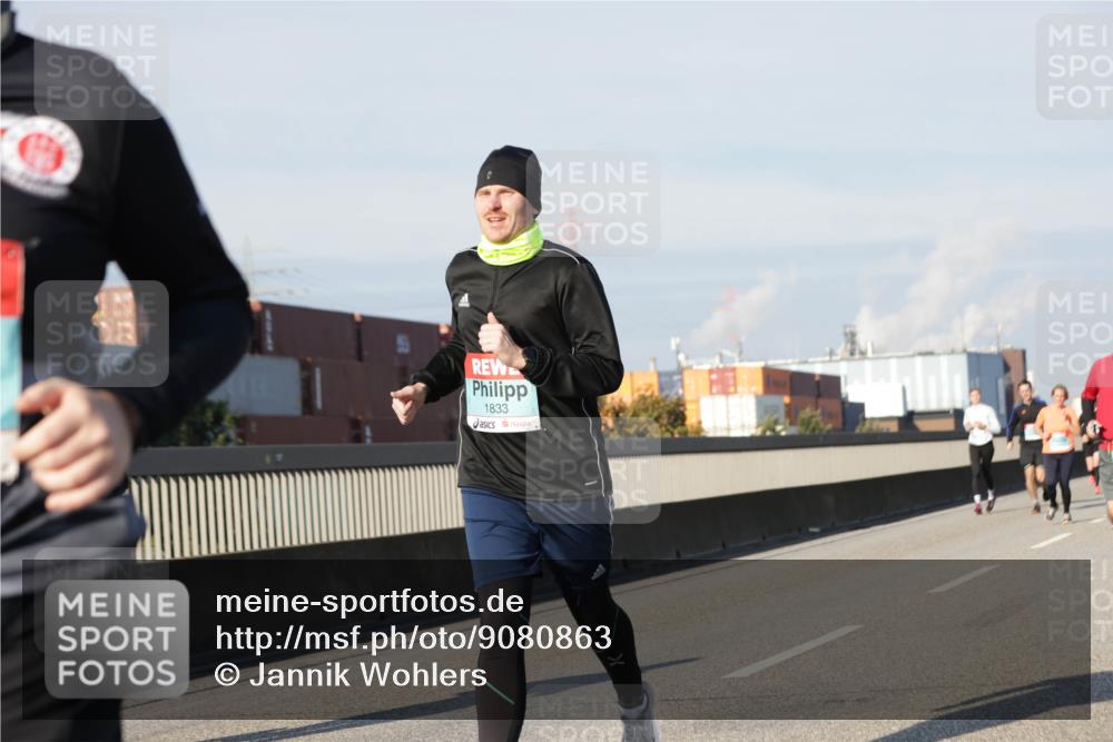 03.10.2025 - Köhlbrandbrückenlauf Jannik Wohlers http://msf.ph/oto/9080863 03.10.2025 09:54:21 Position 3 1833 meine-sportfotos.de