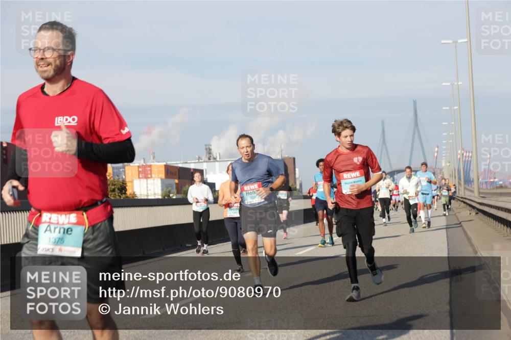 03.10.2025 - Köhlbrandbrückenlauf Jannik Wohlers http://msf.ph/oto/9080970 03.10.2025 09:54:25 Position 3 1375, 2026 meine-sportfotos.de