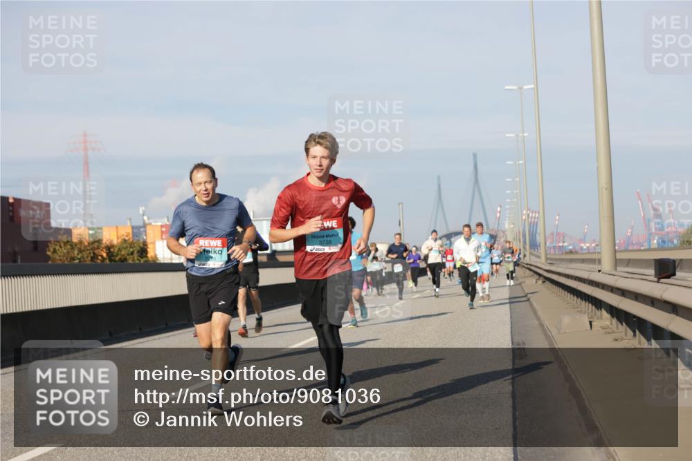 03.10.2025 - Köhlbrandbrückenlauf Jannik Wohlers http://msf.ph/oto/9081036 03.10.2025 09:54:26 Position 3 3738 meine-sportfotos.de