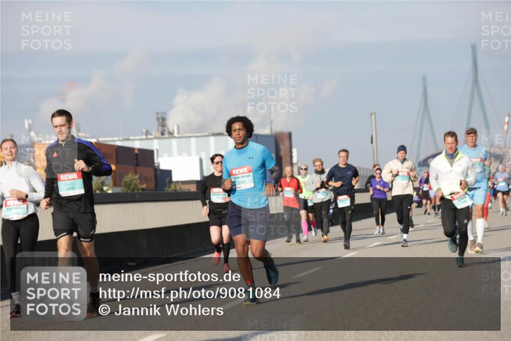 03.10.2025 - Köhlbrandbrückenlauf Jannik Wohlers http://msf.ph/oto/9081084 03.10.2025 09:54:27 Position 3 3808, 3123 meine-sportfotos.de