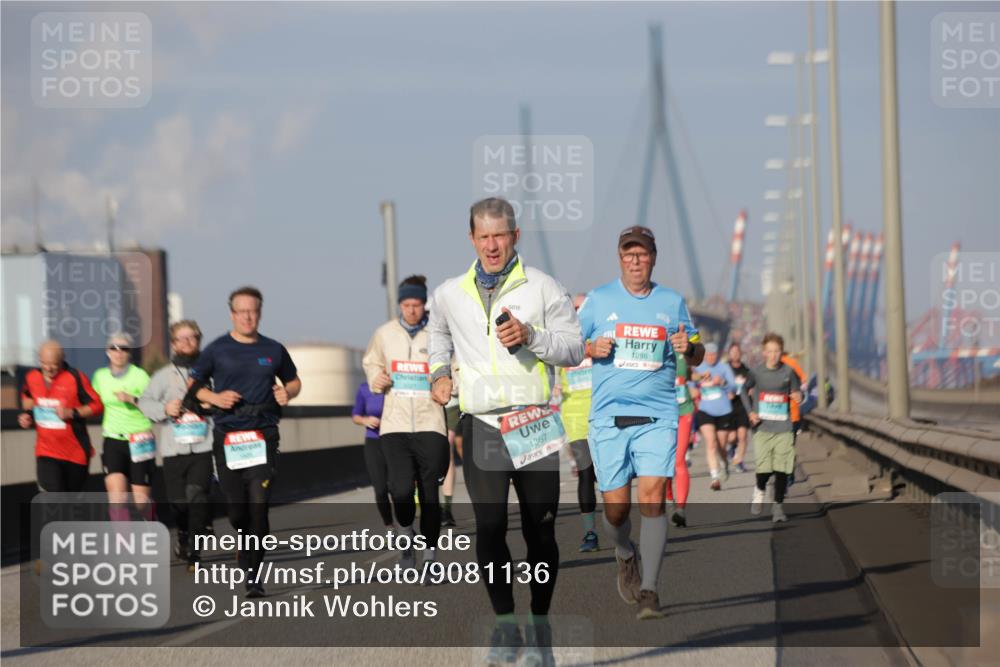 03.10.2025 - Köhlbrandbrückenlauf Jannik Wohlers http://msf.ph/oto/9081136 03.10.2025 09:54:29 Position 3 1367, 1286 meine-sportfotos.de